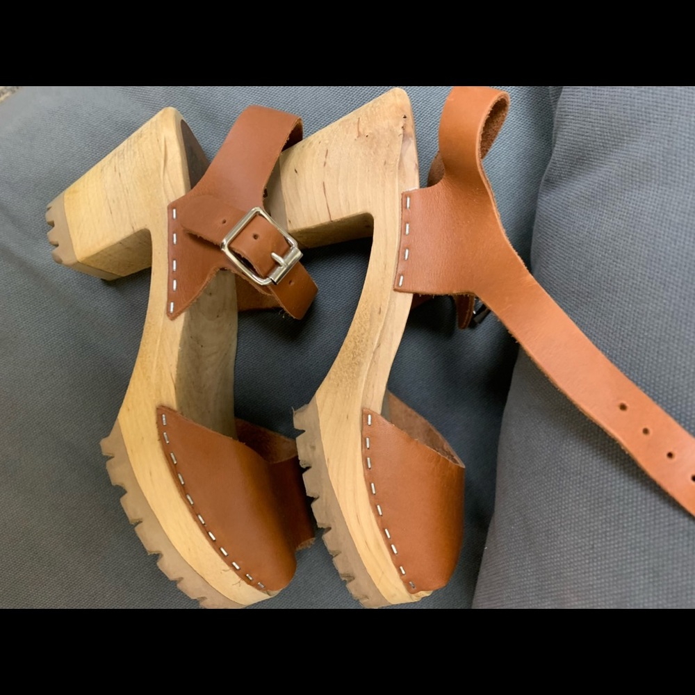 MIA Clogs